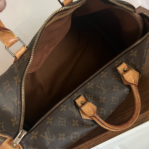Louis Vuitton Speedy 40 - Picture 4 of 8